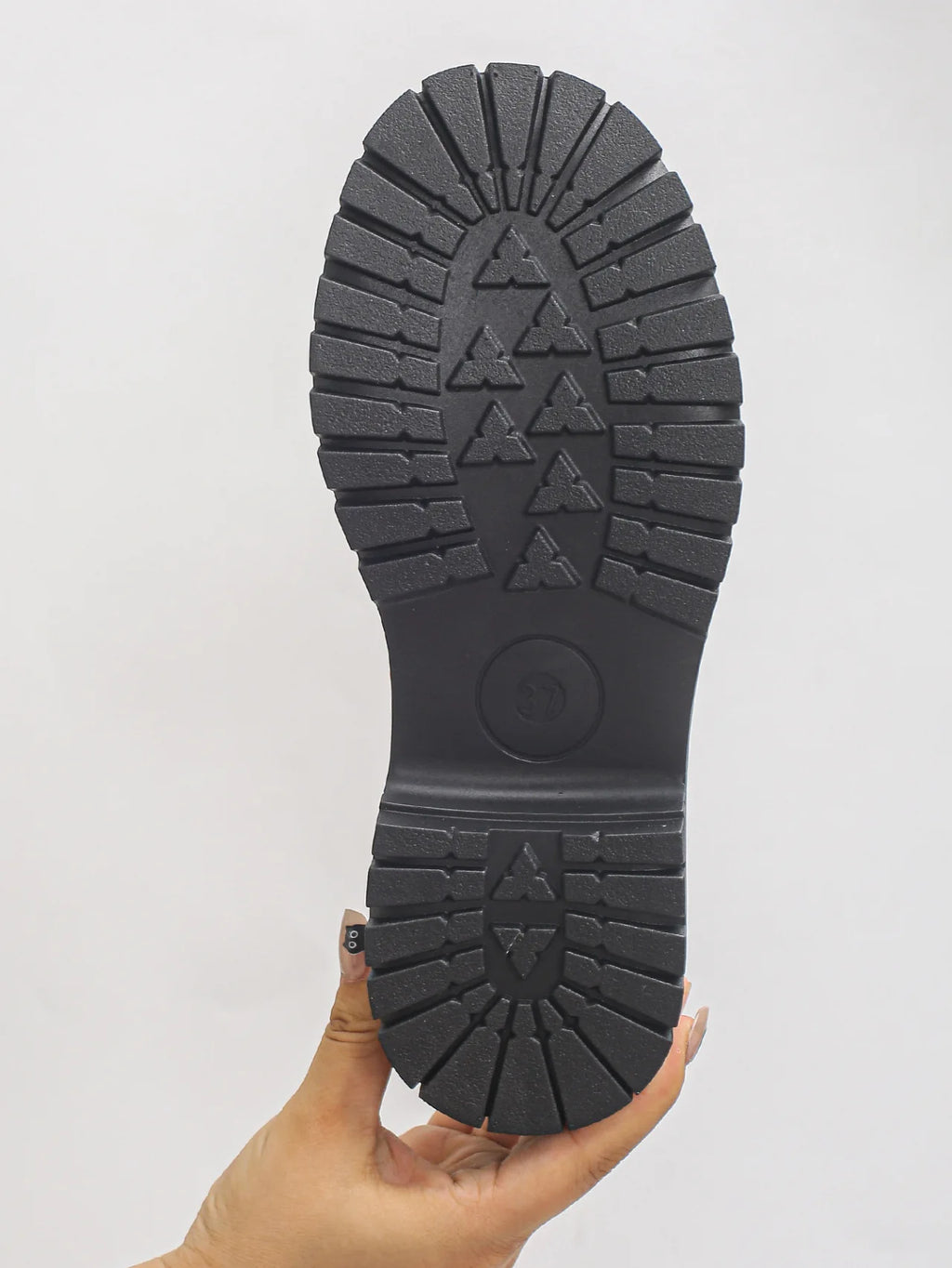 2026 Female Shoes Women Fashion Janes Round Toe Flats Loafers Oxfords Platform Casual Metal Chain Buckle Ladies Heels Black