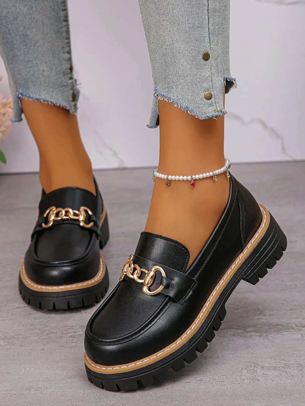 2026 Female Shoes Women Fashion Janes Round Toe Flats Loafers Oxfords Platform Casual Metal Chain Buckle Ladies Heels Black