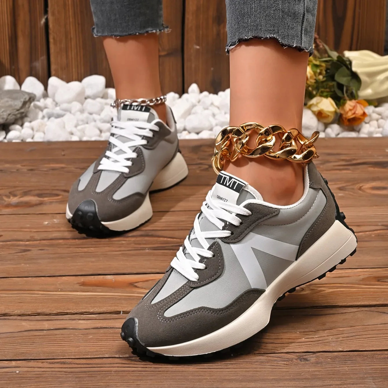 Women Sneakers 2026 New Casual Versatile Thick-soled Running Sneakers Women Fashionable High-quality Luxury Lace-up Shoes Women